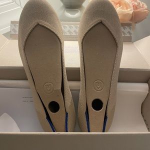 Rothys Flat Ecru 7.5